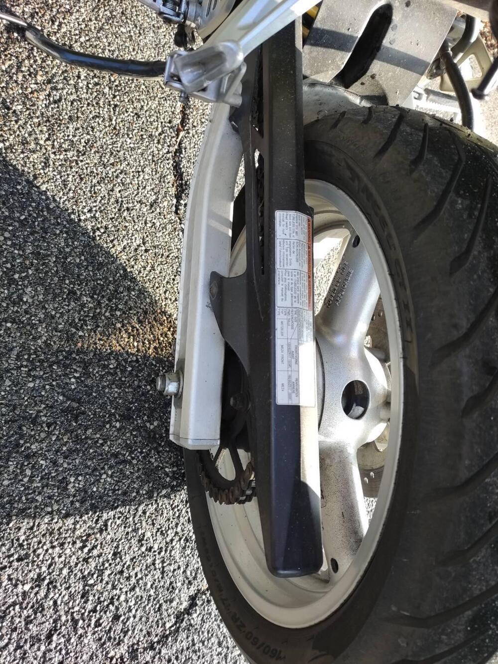 Suzuki SV 650 (1999 - 02) (13)