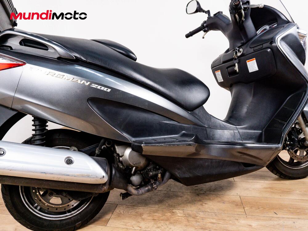 Suzuki Burgman UH 200 (2006 - 12) (4)