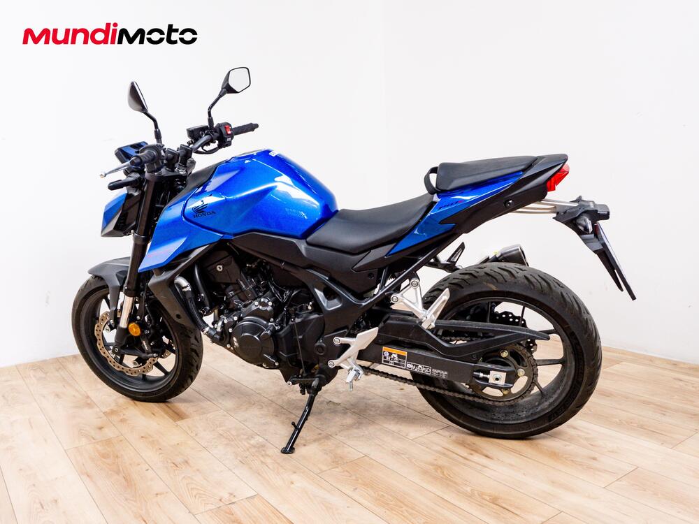 Honda CB 750 Hornet (2025) (7)