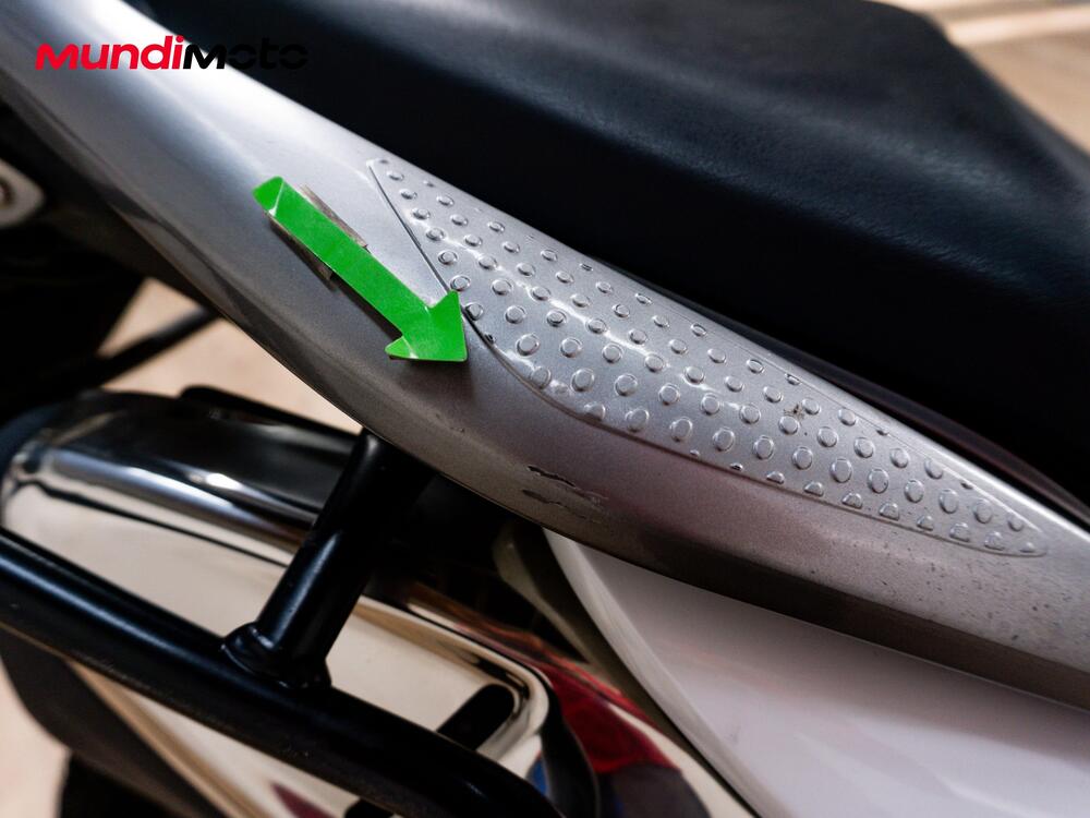 Honda Transalp XL 700 V ABS (2007 - 2013) (16)