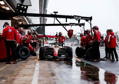 F1 2026. Il Day 2 di Barcellona si chiude con la Red Bull di Hadjar nelle barriere, ma com'è andata la Ferrari nei test?