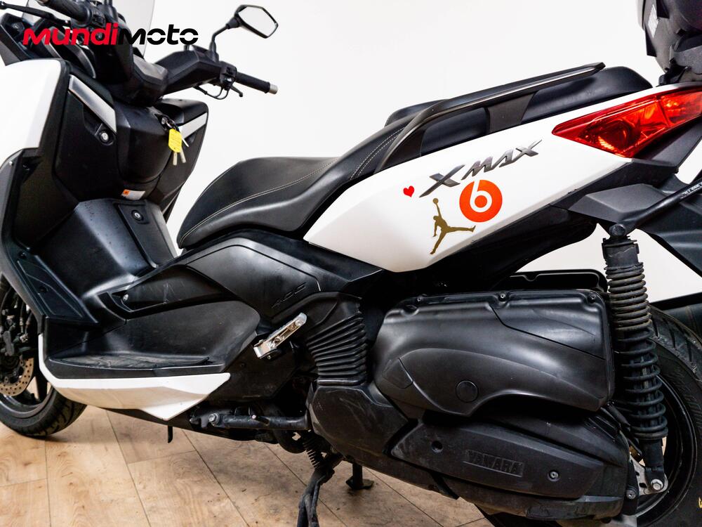 Yamaha X-Max 400 Iron Max ABS (2016) (10)