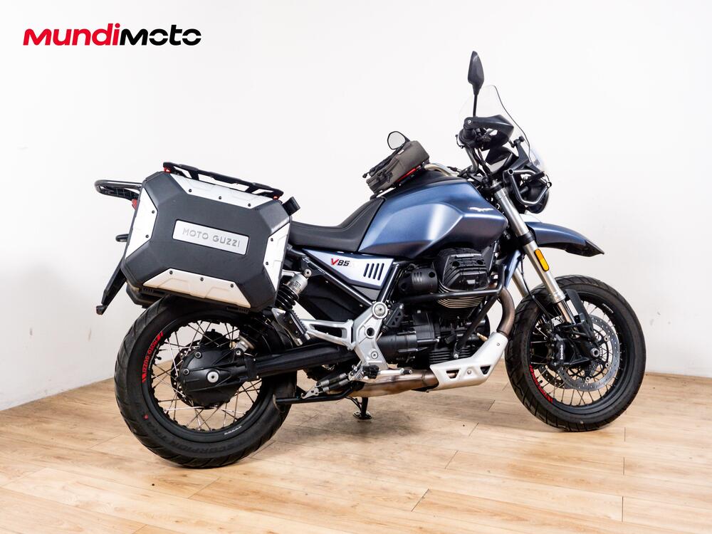 Moto Guzzi V85 TT (2024 - 26) (3)