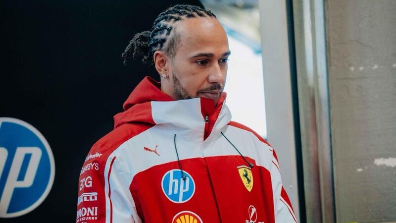 F1. &ldquo;Poteva andare molto peggio&rdquo;: la pioggia non ferma la Ferrari SF-26 di Lewis Hamilton nei test di Barcellona