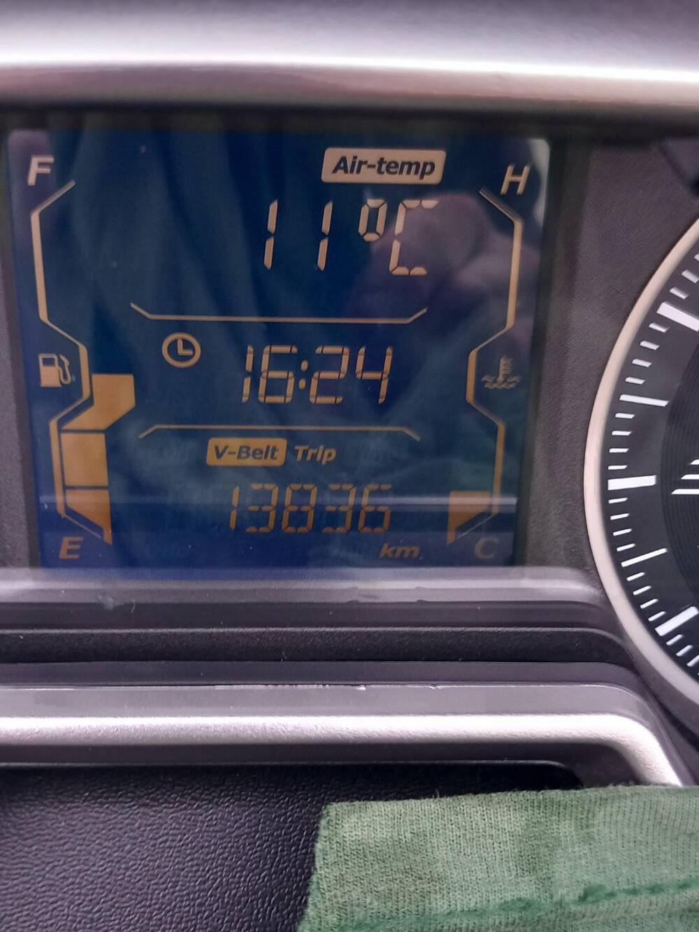 Yamaha X-Max 300 ABS (2017 - 20) (9)