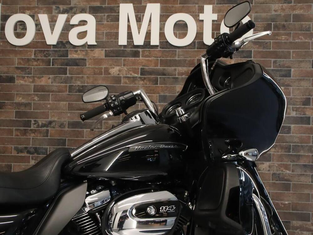 Harley-Davidson 114 Road Glide Ultra (2019) - FLTRXU (10)