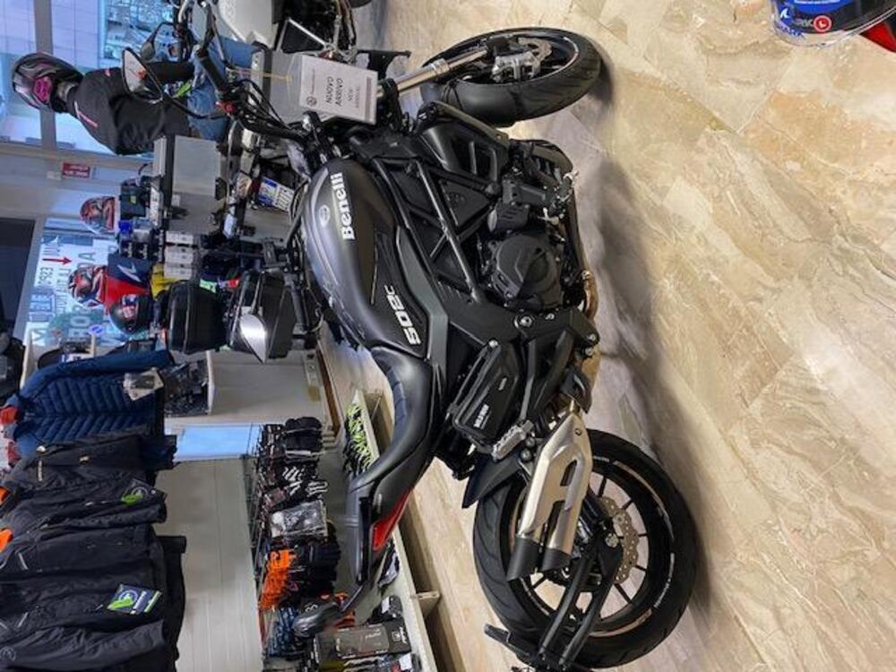 Benelli 502 C (2019 - 20)