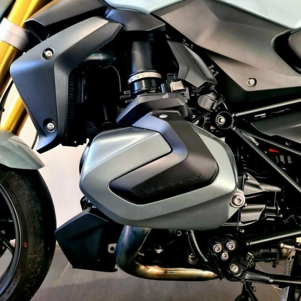 Bmw R 1250 R (2021 - 25) (11)