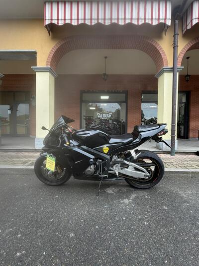 Honda CBR 600 RR (2003 - 04) usata