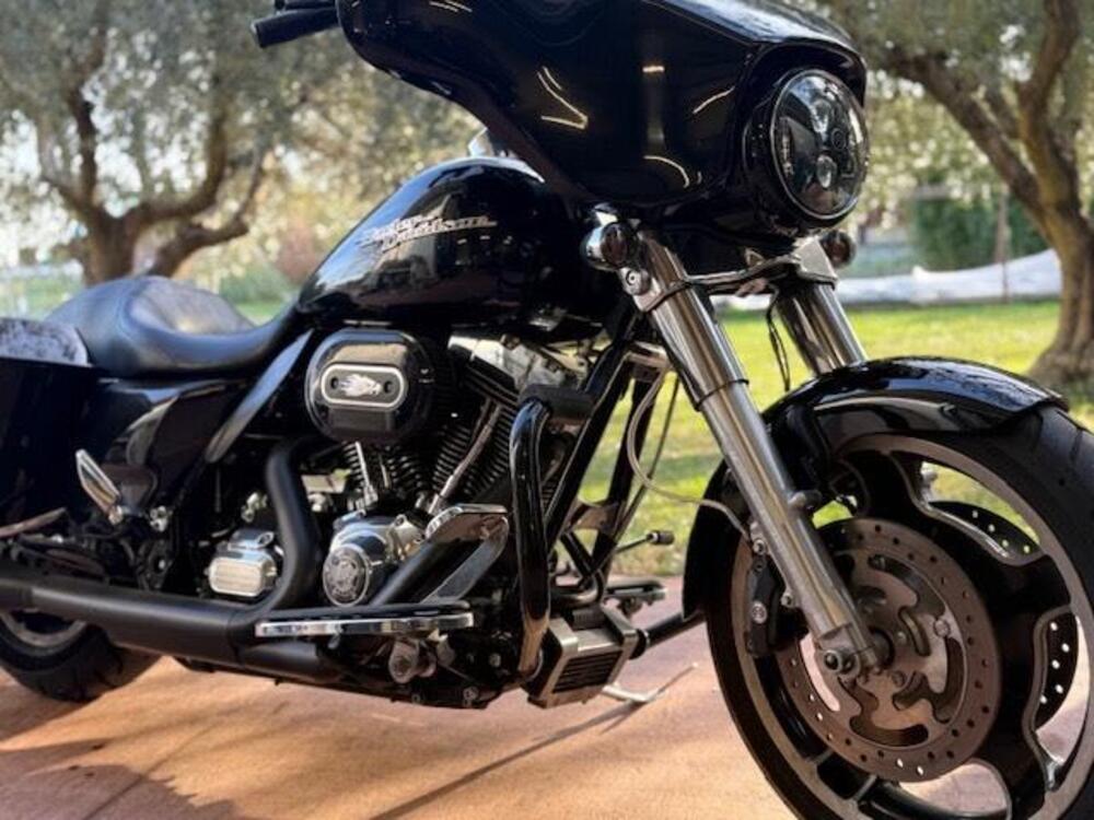 Harley-Davidson 1690 Street Glide Special (2014 - 16) - FLHX (7)