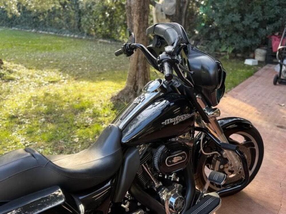 Harley-Davidson 1690 Street Glide Special (2014 - 16) - FLHX (8)