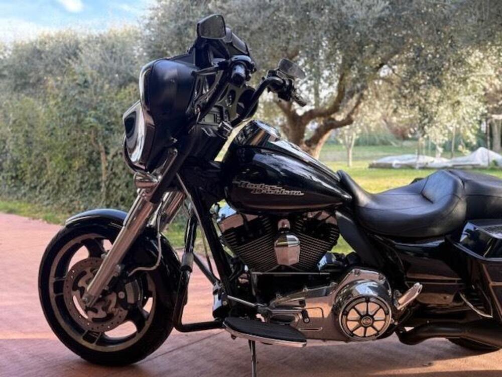 Harley-Davidson 1690 Street Glide Special (2014 - 16) - FLHX (14)