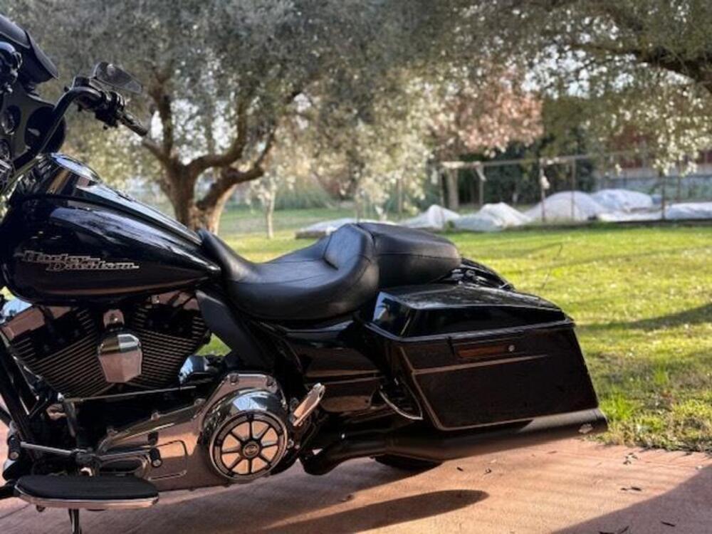 Harley-Davidson 1690 Street Glide Special (2014 - 16) - FLHX (15)