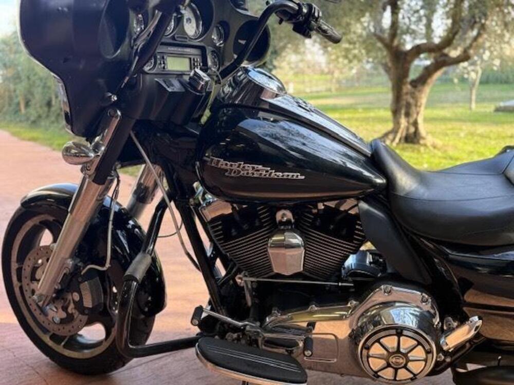 Harley-Davidson 1690 Street Glide Special (2014 - 16) - FLHX (16)