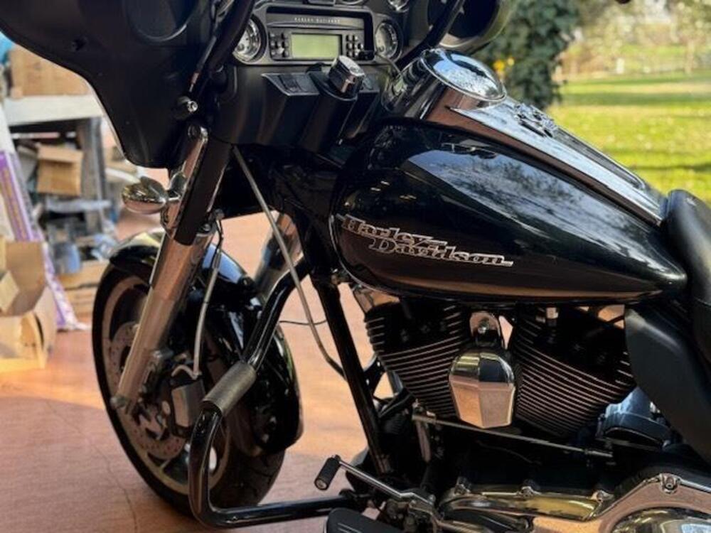 Harley-Davidson 1690 Street Glide Special (2014 - 16) - FLHX (19)