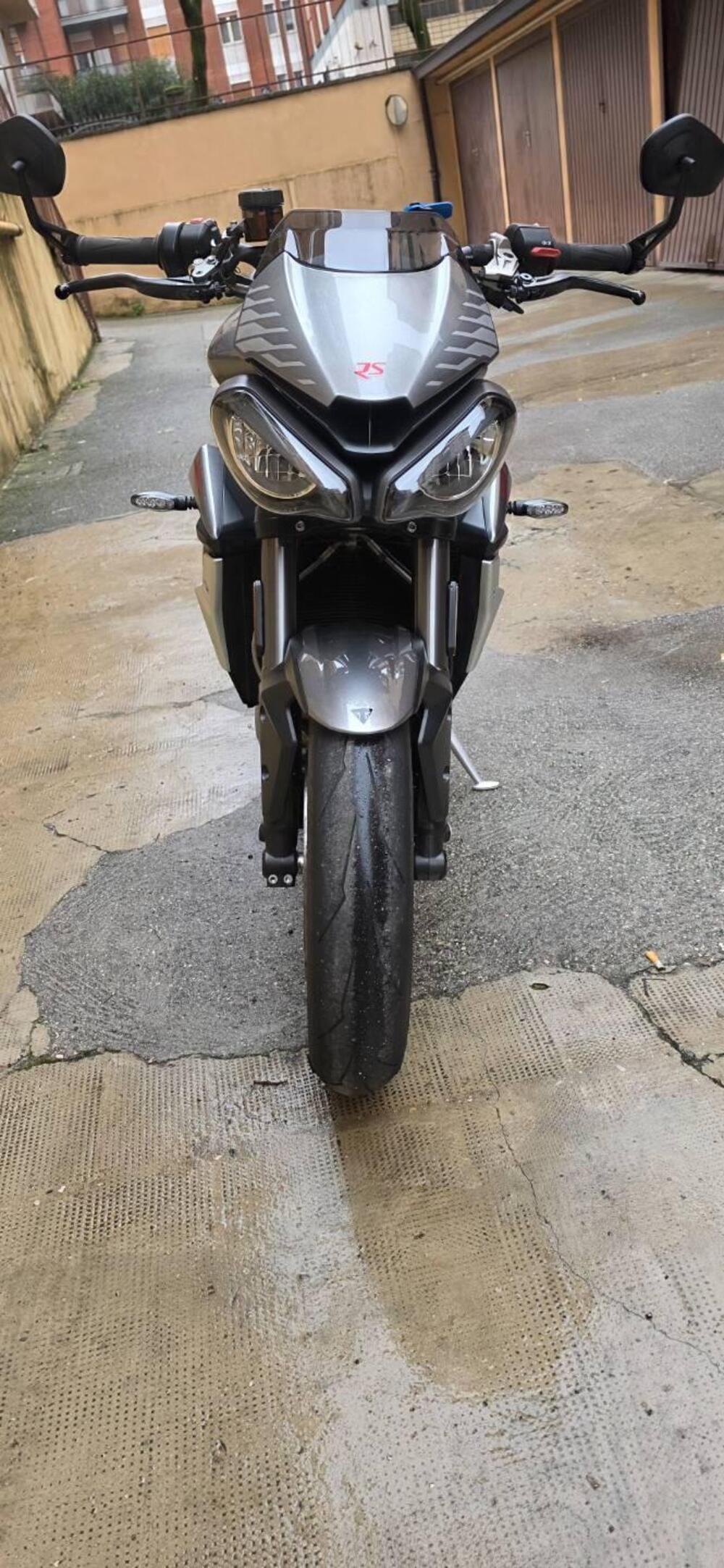 Triumph Street Triple 765 RS (2023 - 26) (3)