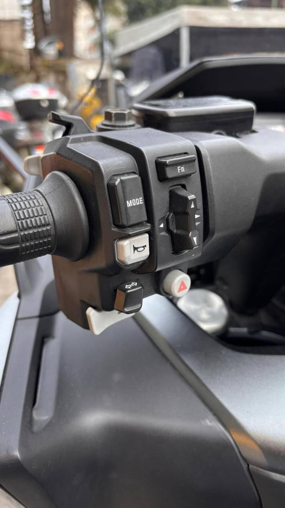 Honda Forza 750 DCT (2021 - 24) (4)