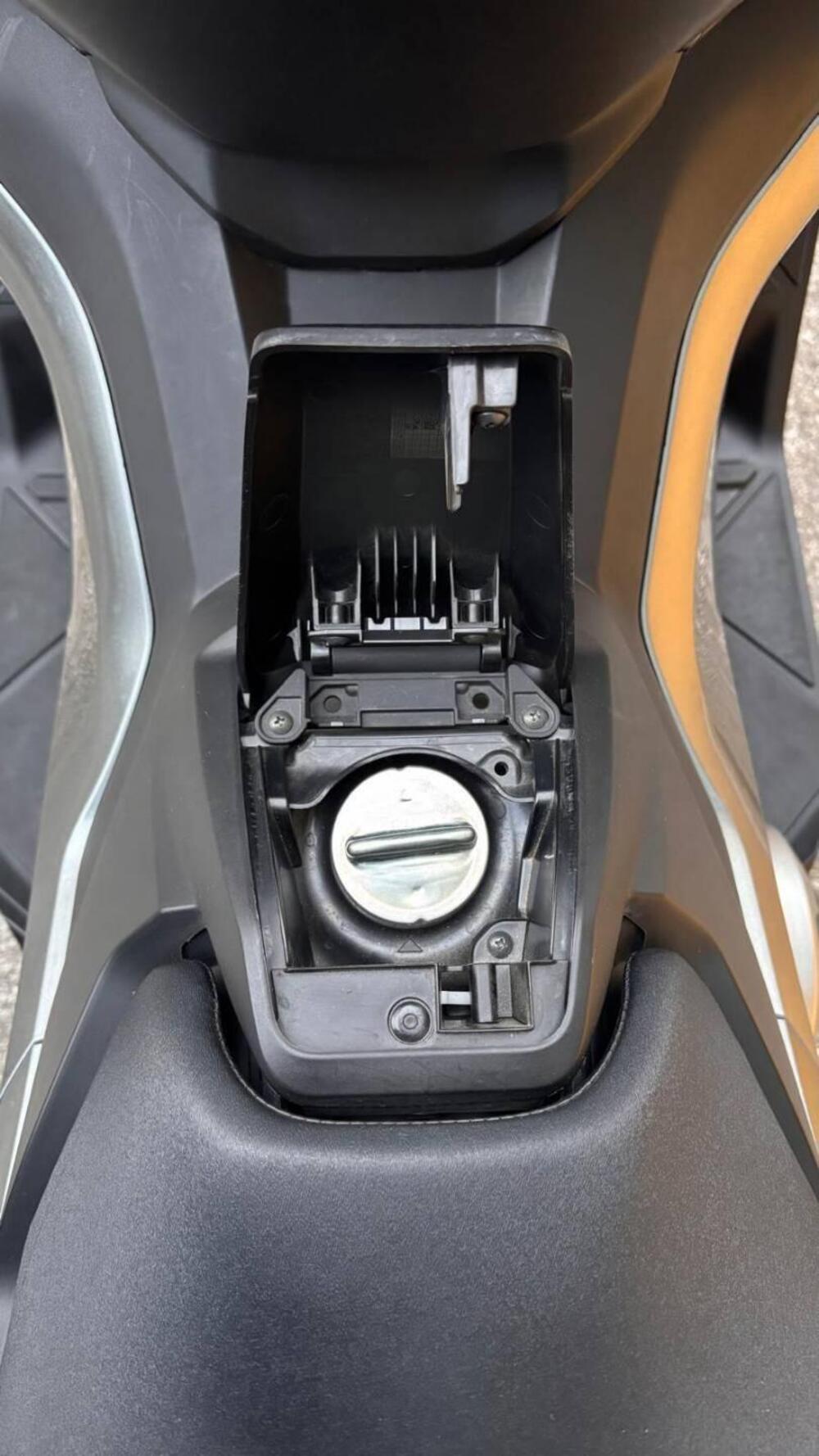 Honda Forza 750 DCT (2021 - 24) (10)