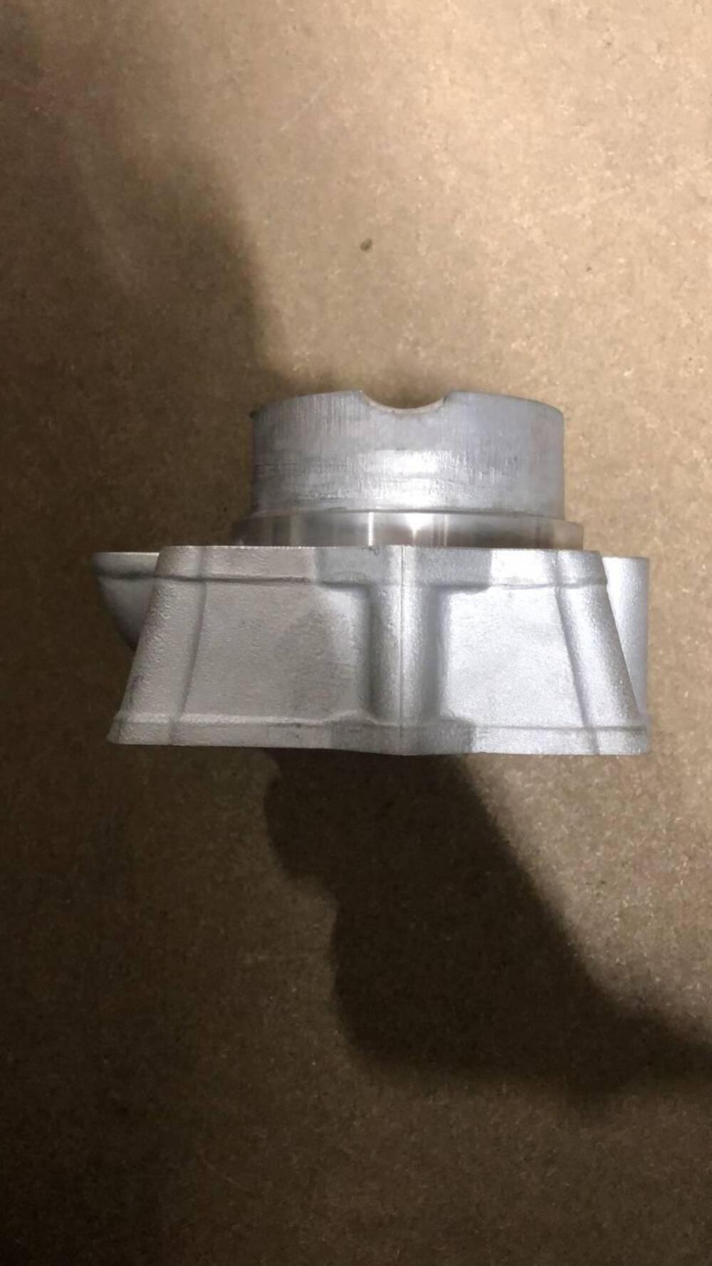 CILINDRO CON PISTONE PER HUSQVARNA FE 250. CODICE (7)