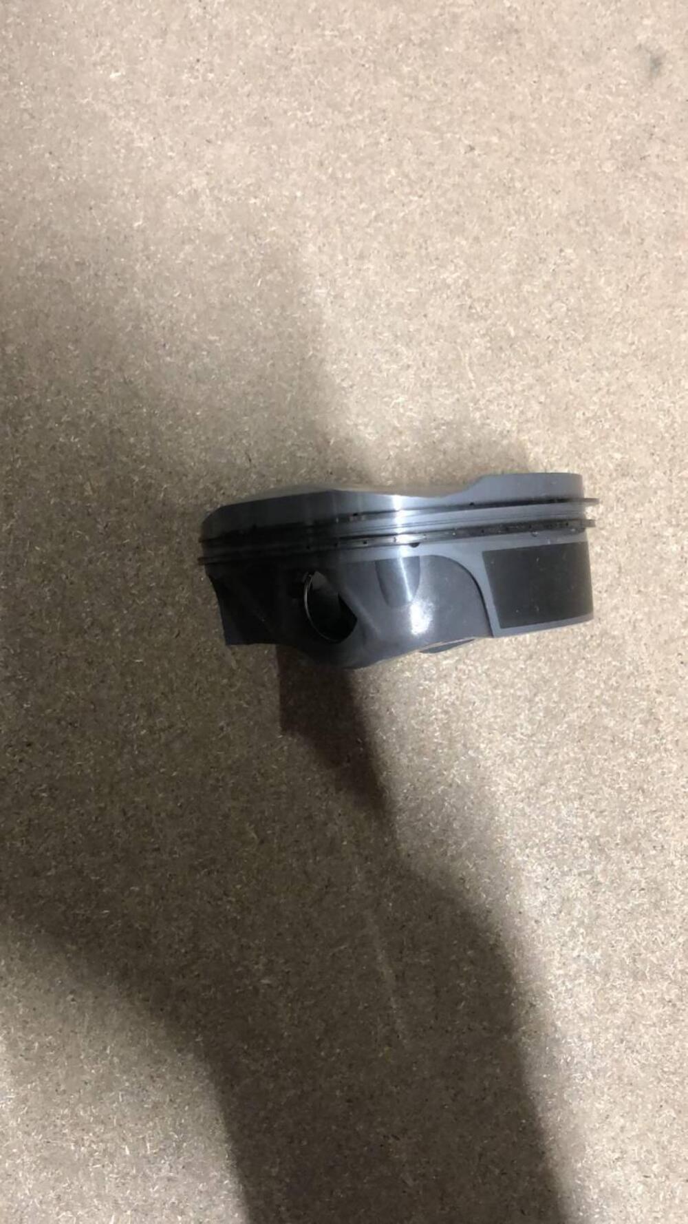 CILINDRO CON PISTONE PER HUSQVARNA FE 250. CODICE (9)