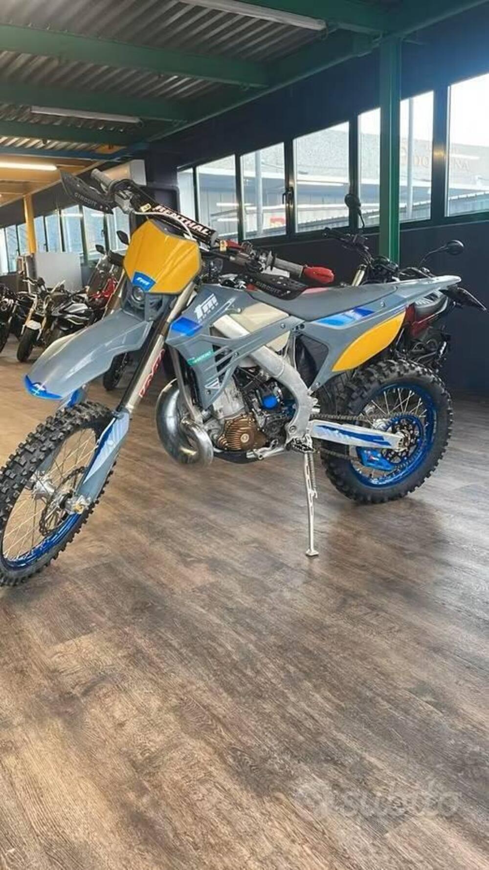 Tm Moto EN 250 ES Fi 2T (2025)
