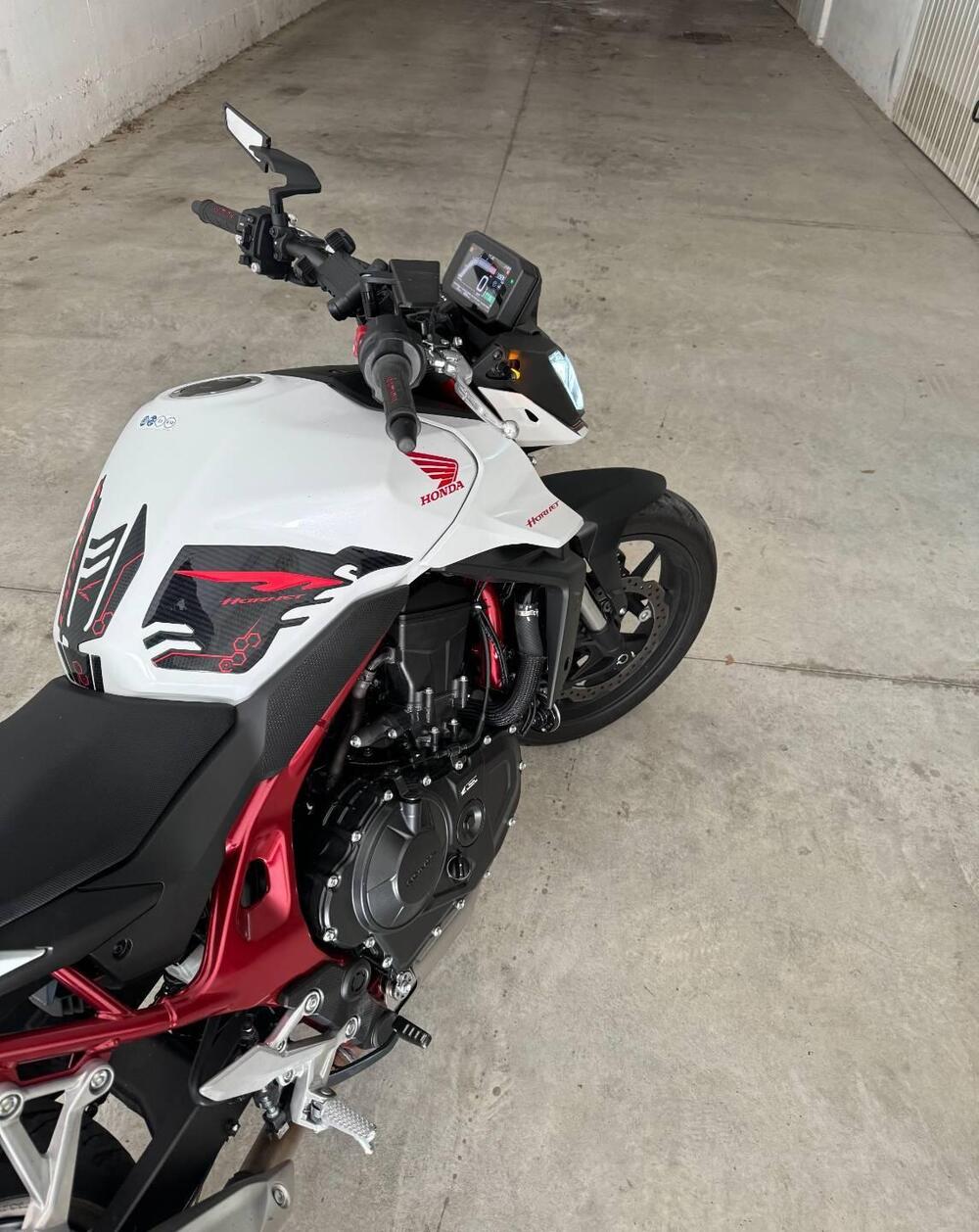 Honda CB 750 Hornet (2023 - 24) (6)