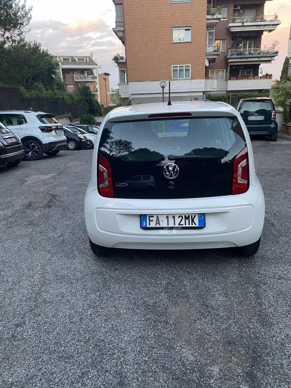 Volkswagen up! usata a Roma (6)
