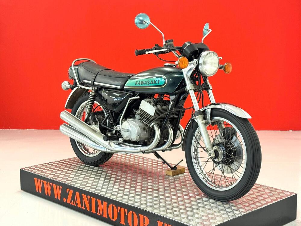 Kawasaki 400 MACH II 2 TEMPI 3 CILINDRI (2)