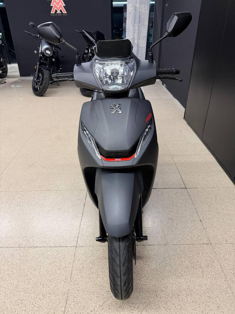 Peugeot Belville 200 RS (2017 - 19) (3)