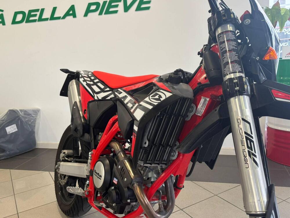 Betamotor RR 125 4T Motard LC (2021 - 23) (2)