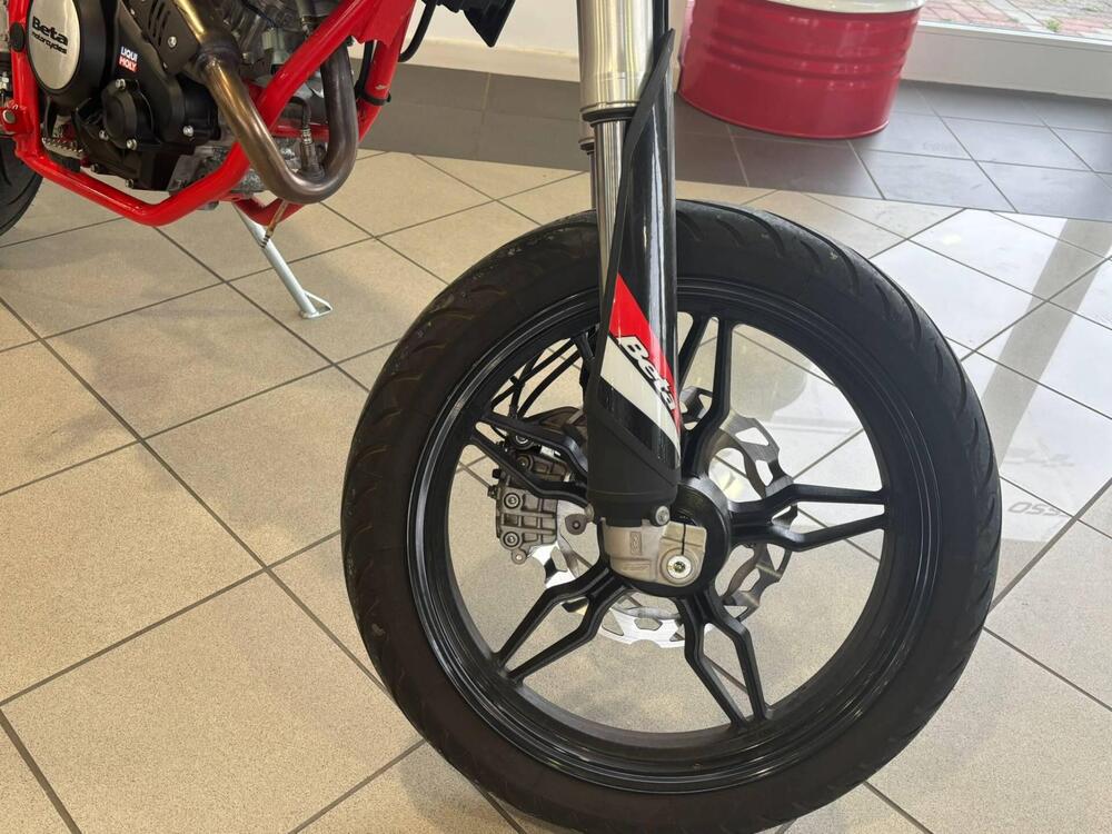 Betamotor RR 125 4T Motard LC (2021 - 23) (11)