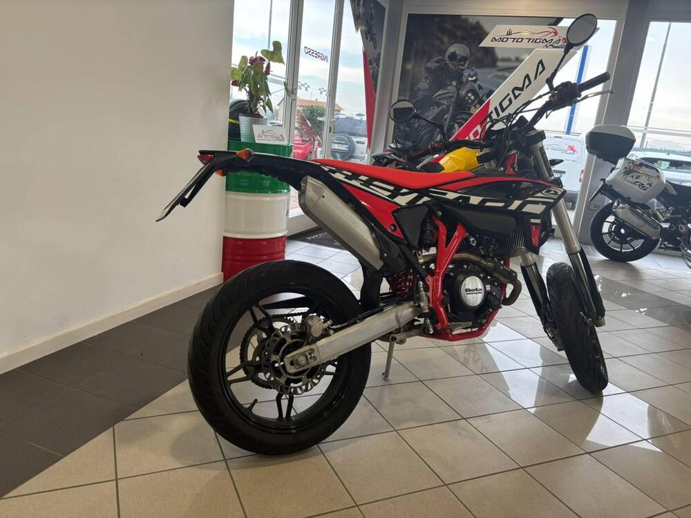 Betamotor RR 125 4T Motard LC (2021 - 23) (3)
