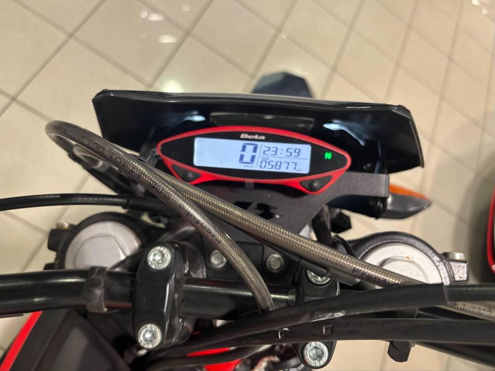 Betamotor RR 125 4T Motard LC (2021 - 23) (12)