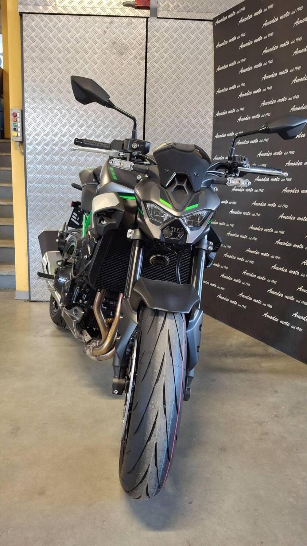 Kawasaki Z 900 (2025 - 26) (3)