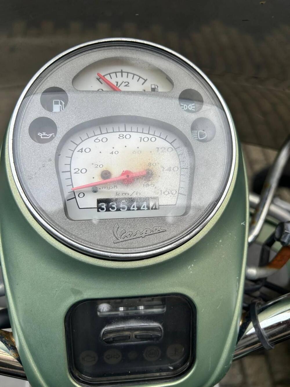 Vespa Sei Giorni 300 (2017 - 19) (3)