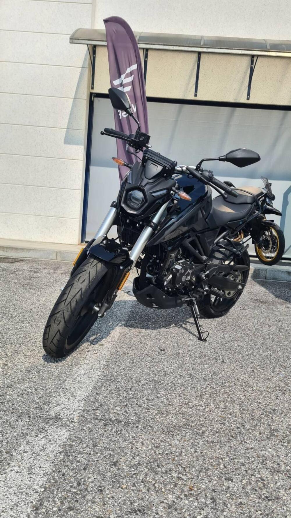 Voge Brivido 125R (2023 - 26) (4)