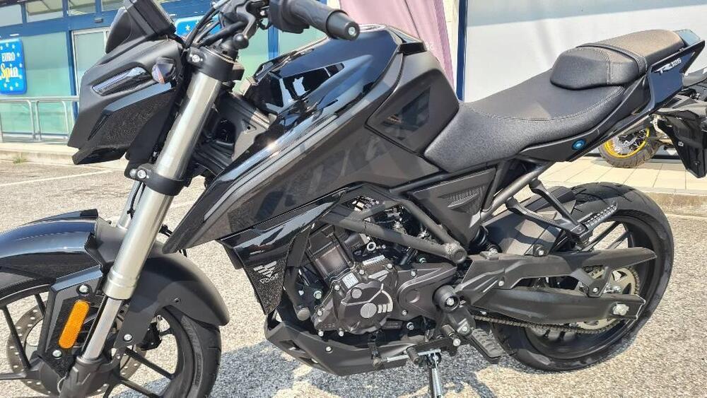 Voge Brivido 125R (2023 - 26) (10)