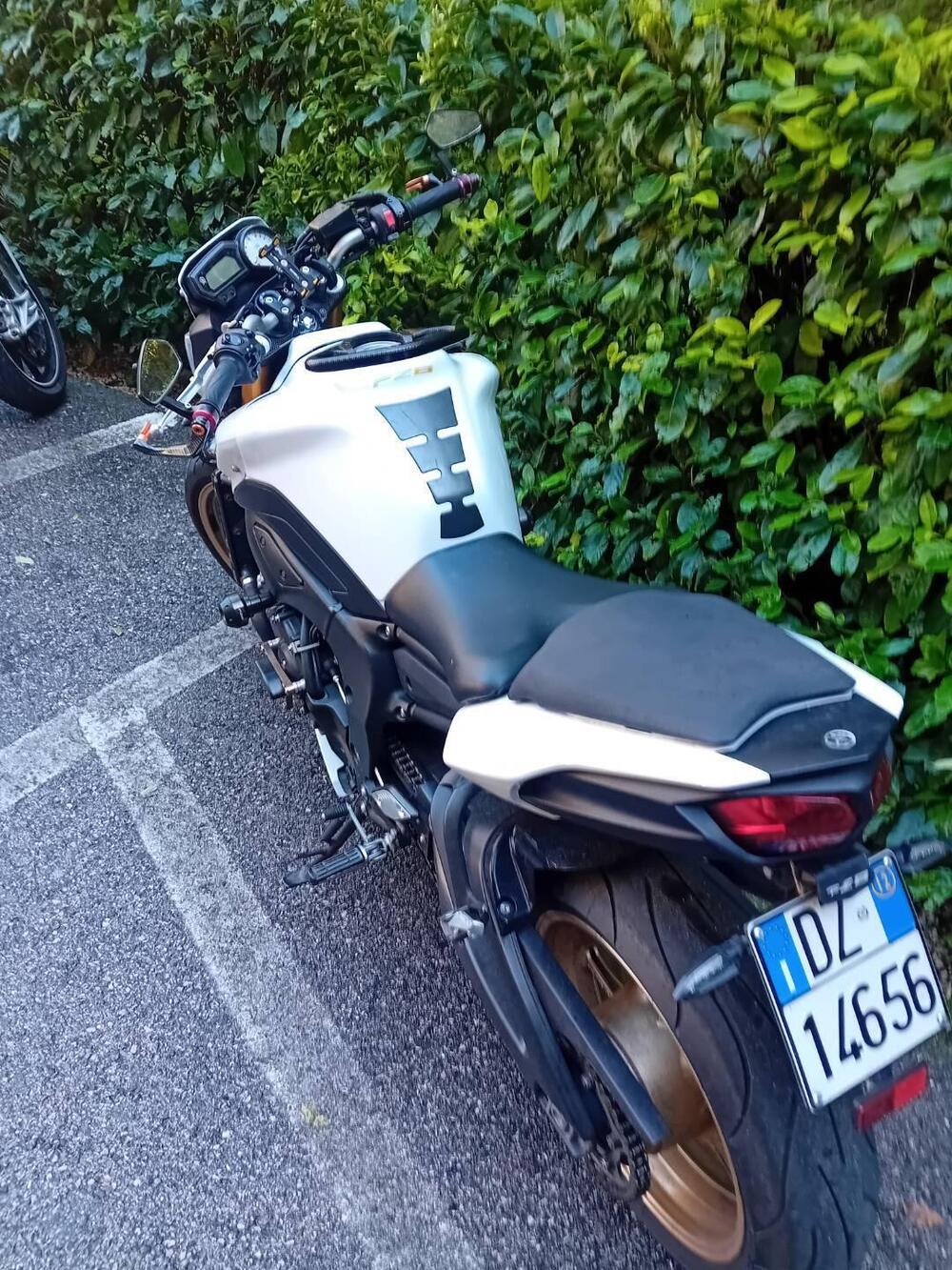 Yamaha FZ8 (2010 - 12) (5)