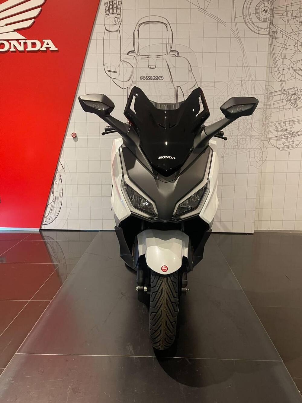 Honda Forza 350 (2025 - 26) (3)