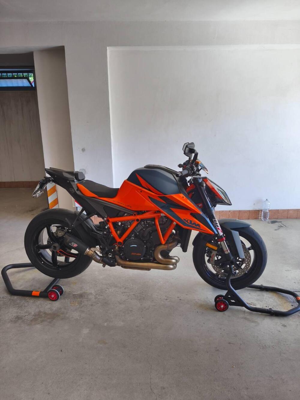 KTM 1290 Super Duke R (2021)