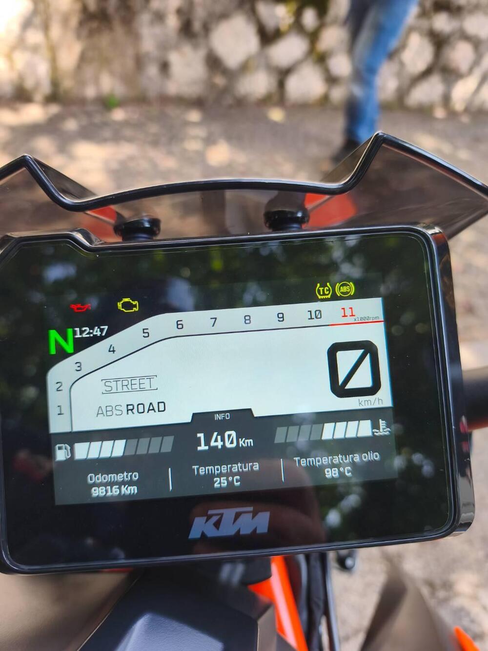 KTM 1290 Super Duke R (2021) (6)