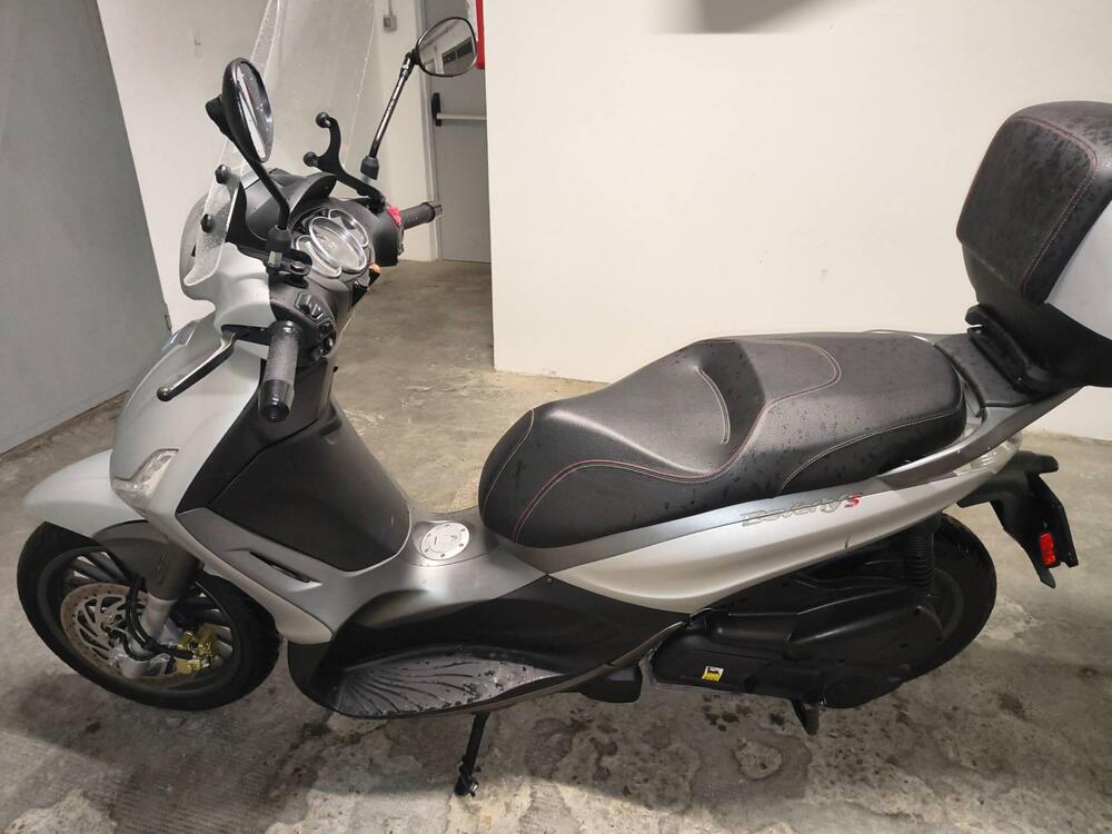 Piaggio Beverly 300 i.e. ABS-ASR (2016 - 20) (13)