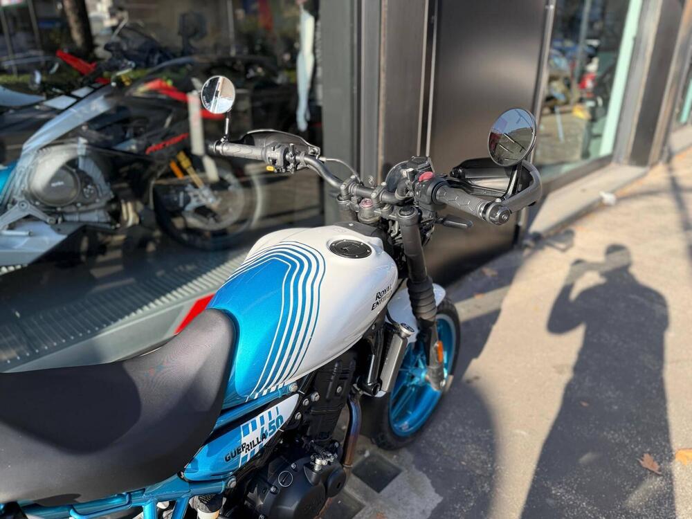 Royal Enfield Guerrilla 450 (2024 - 26) (2)