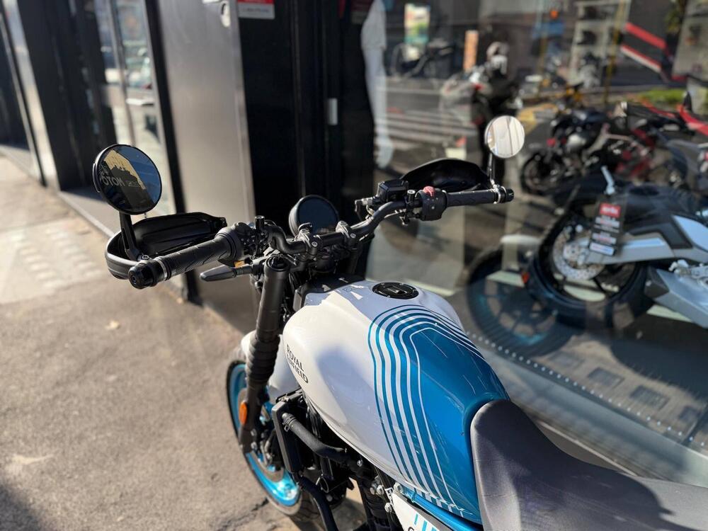 Royal Enfield Guerrilla 450 (2024 - 26) (8)