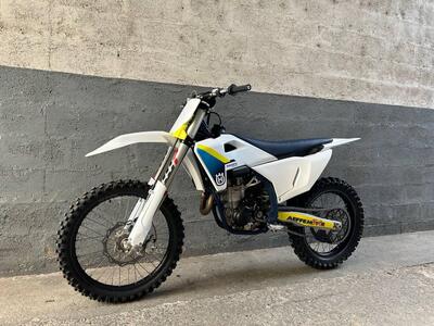 Husqvarna FC 350 (2025) usata