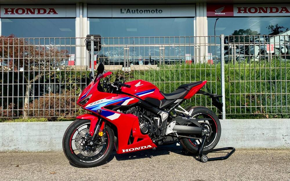 Honda CBR 650 R E-Clutch (2024 - 26)