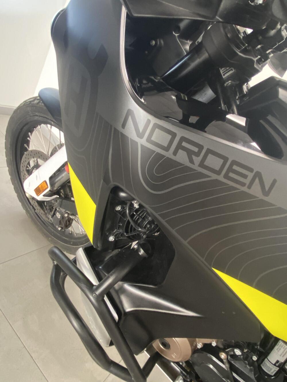 Husqvarna Norden 901 (2022 - 26) (2)