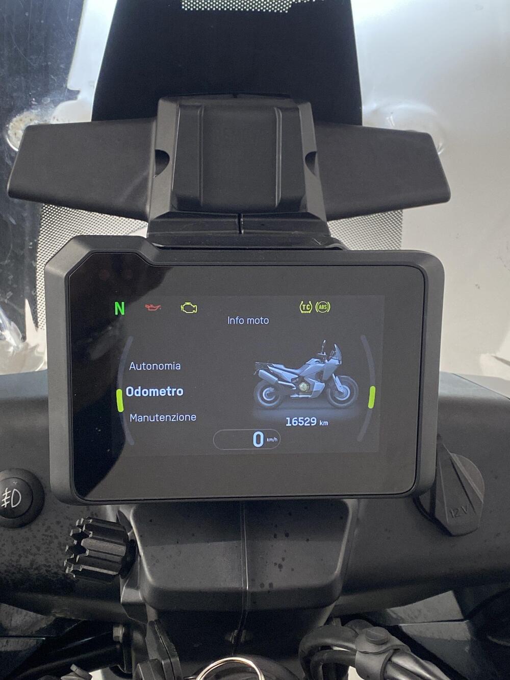 Husqvarna Norden 901 (2022 - 26) (3)