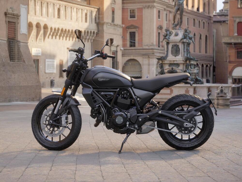 Ducati Scrambler 800 Icon Dark (2025 - 26) (2)