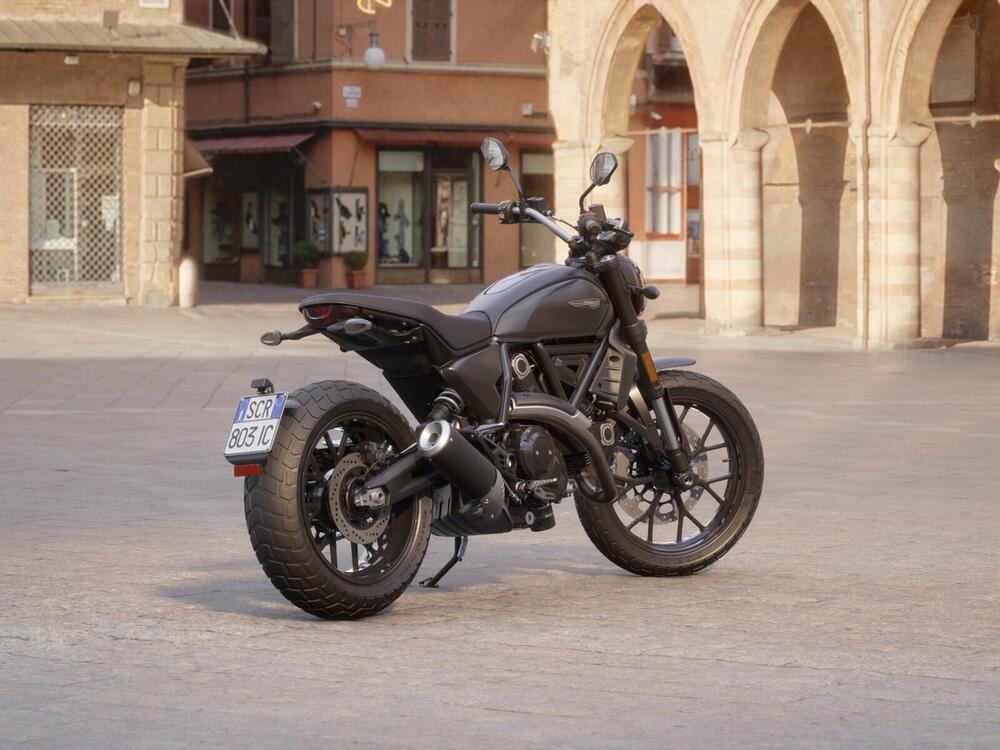 Ducati Scrambler 800 Icon Dark (2025 - 26) (5)